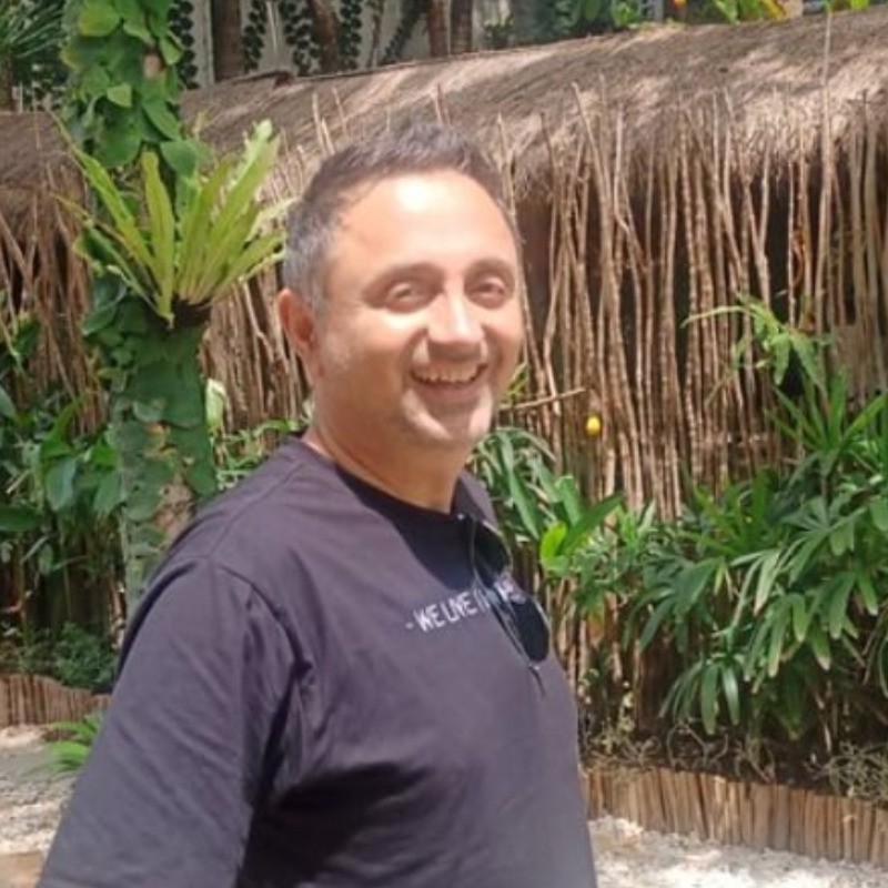 Kon M